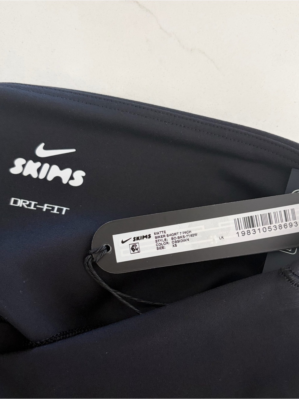 Nike x Skims 7” Biker Shorts in Black - Picture 2 of 4